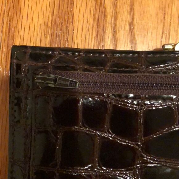 St. Thomas wallet - Picture 2 of 6